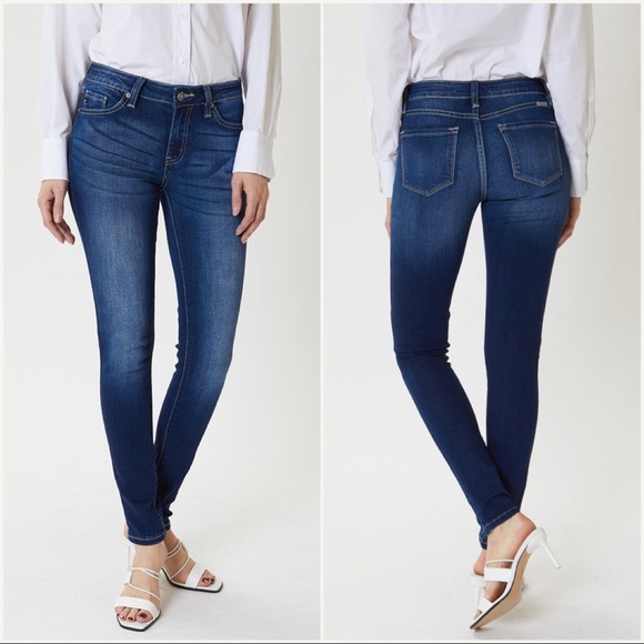 Basic Dark Wash Med Rise Skinny Jeans - Picture 2 of 5